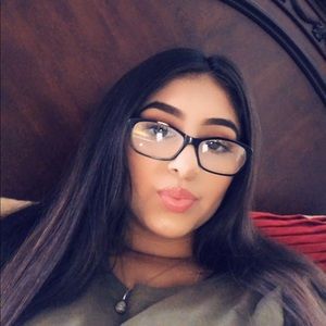 Meet your Posher, Lesley